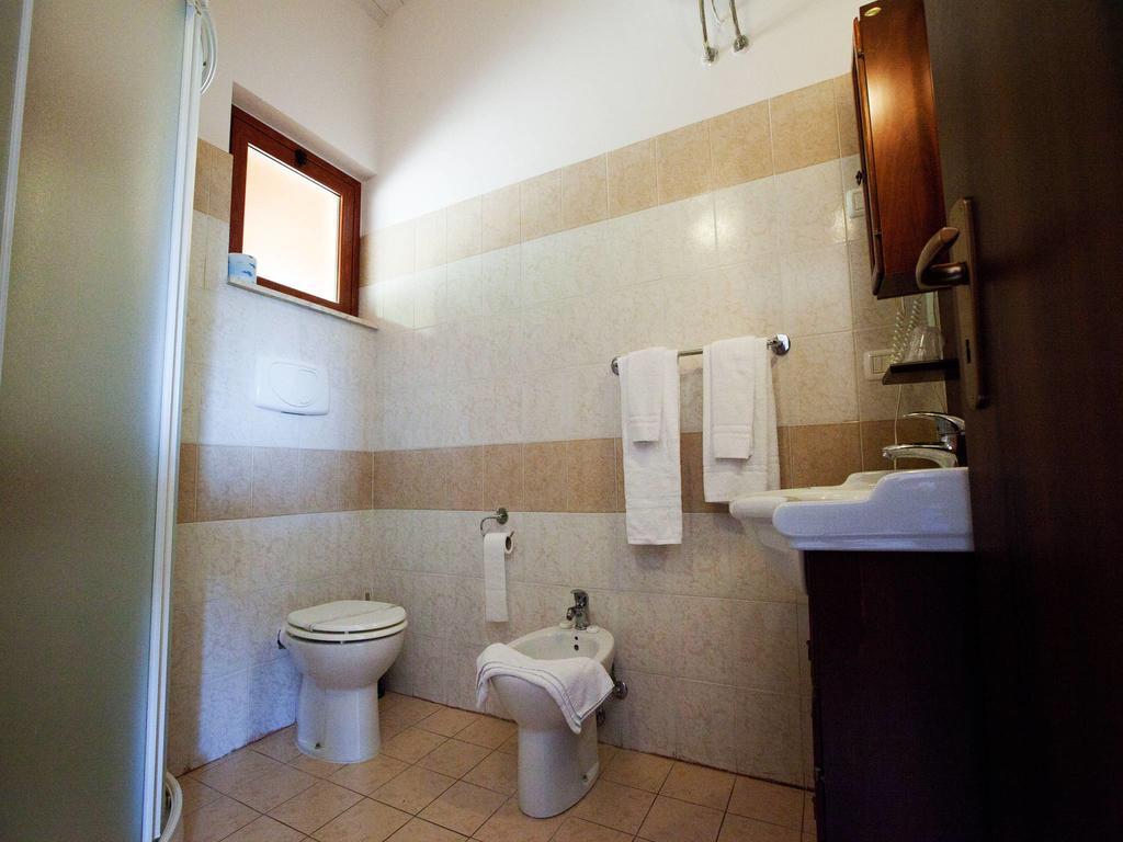 Torre Di Renda Guest House เปียซซา อาร์เมรีนา ภายนอก รูปภาพ