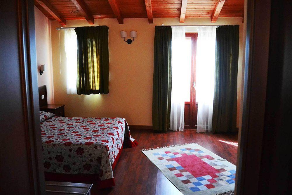 Torre Di Renda Guest House เปียซซา อาร์เมรีนา ภายนอก รูปภาพ