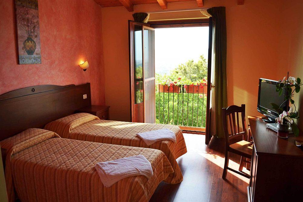 Torre Di Renda Guest House เปียซซา อาร์เมรีนา ภายนอก รูปภาพ