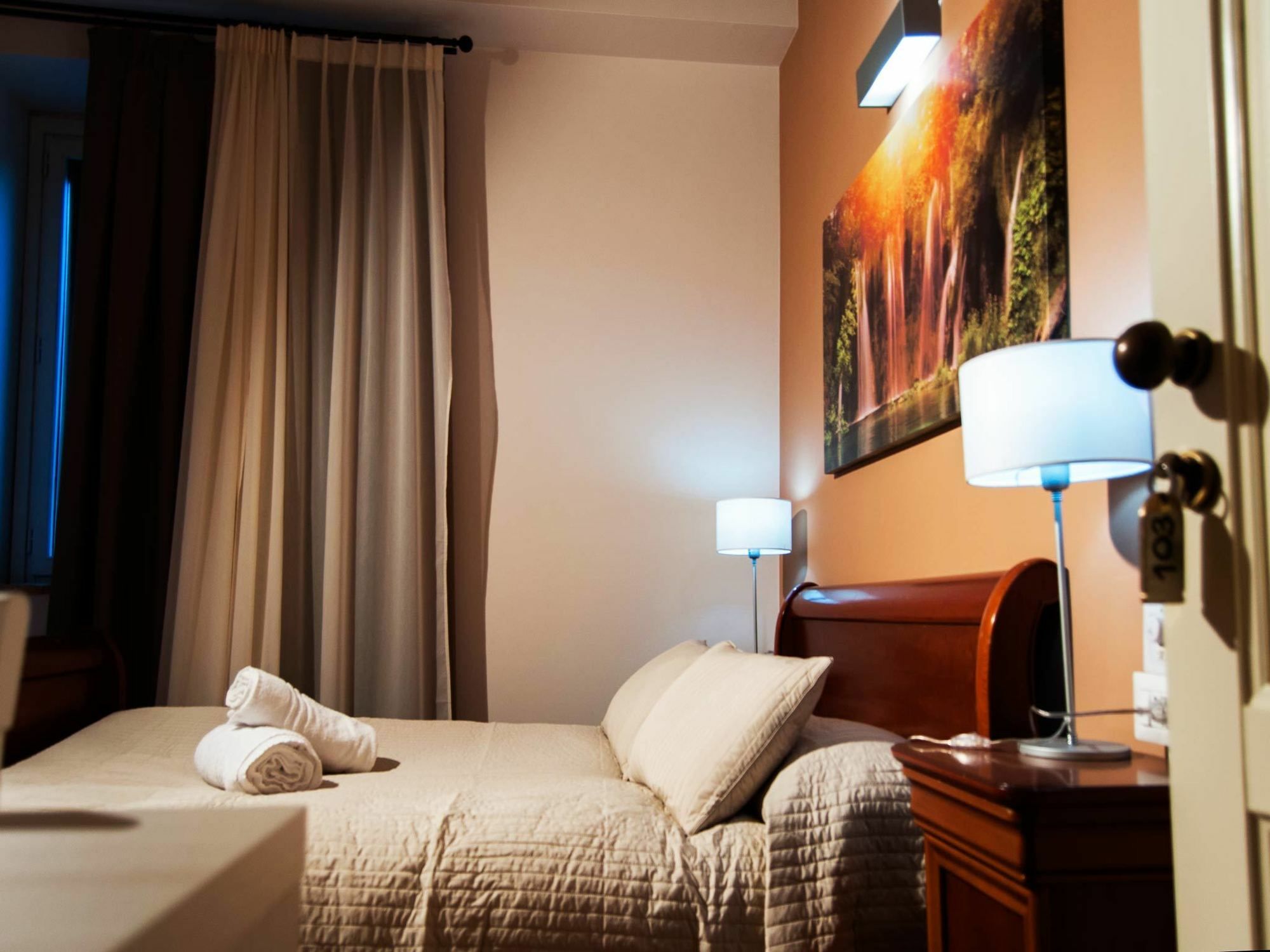 Torre Di Renda Guest House เปียซซา อาร์เมรีนา ภายนอก รูปภาพ